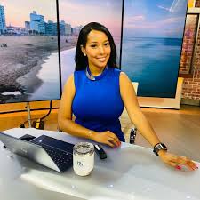 Dana Smith - Free pics, galleries & more at Babepedia