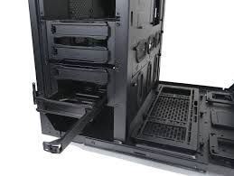 It features four durable 4mm thick tempered glass windows, two preinstalled 140mm standard fans on the top, and is designed with outstanding system ventilation. Thermaltake Level 20 Ht Im Test Xl Gehause Mit Enormer Showwirkung Hardwareluxx