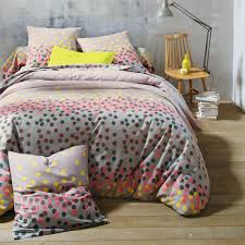 Pour offrir ou simplement vous faire plaisir, vous trouverez forcément le produit de vos rêves parmi notre sélection housse de couette. Housse De Couette Imprimee Pois Coton Gris Perle Anika 3 Suisses Home Decor Bedroom Bed Linen Bedding Et Home