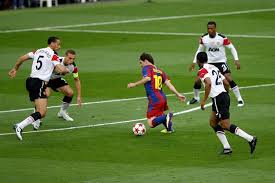 Retrouvez toutes les informations concernant ce tirage 1/4 de finale ldc 2021 qui se déroulera au siège de l'uefa en suisse. Ajax Juventus Et Manchester United Barcelone Deux Grands Classiques En Quarts De Finale De La Ligue Des Champions L Equipe