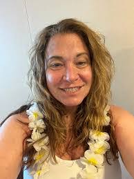 Karen Woolston's Instagram, Twitter & Facebook