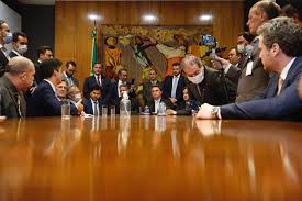 May 20, 2021 · o texto não define qual será o modelo de privatização, mas abre caminho para a venda dos correios ao liberar à iniciativa privada a operação de serviços que hoje são de monopólio da união. Lqgh7n3w08gywm
