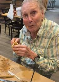 Baltimore Orioles Hall of Famers Brooks Robinson and Eddie Murray were  enjoying some Maryland Chesapeake Bay blue crabs.