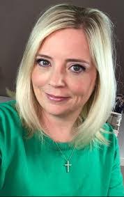 Jill Simms's Instagram, Twitter & Facebook