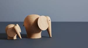 holzfiguren tiere elefant nunu von woud holzdesignpur holzfiguren holzfiguren tiere holz