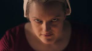 Voir série the handmaid's tale saison 3 dans une société dystopique et totalitaire avec un taux de natalité très faible, les femmes sont div. The Handmaid S Tale Saison 3 Que Valent Les Trois Premiers Episodes News Series A La Tv Allocine