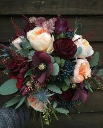 There S A Few Red Flowers Closer To Fire Engine Red That I Don T Love But Otherwise I Think This Is Beautiful Wedding Bouquets Flower Arrangements Flowers