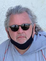 Reading native Michael Edwin carves a niche in show business [Ask the  Eagle]