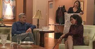 Λίγες εβδομάδες μετά την αποχώρησή της από το survivor, η άννα μαρία βέλλη έκανε το εμβόλιο κατά του κορονοϊού. Mhn Arxizeis Th Moyrmoyra Sezon 6 Ti 8a Doyme Sto Apopsino 18 4 19 Epeisodio Vid Pagenews Gr