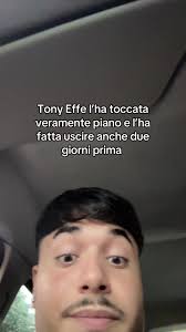 Tony Effe: Un Riflessione su Relazioni e Famiglia