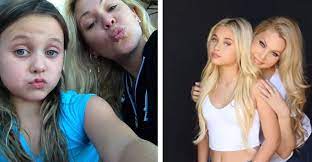 Her mother, shanna moakler, is a model and former miss usa. Alabama Barker Family In Detail Mother Father Siblings Familytron