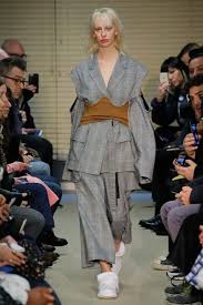 Mind a rendezőnek setónak, mind a főszereplő. Blog Posts Trueuup