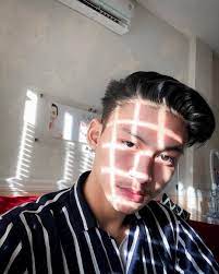 Foto dan lukisan di pigura bikin kamar lebih terkesan eksotis. Pin Di Popular Trending