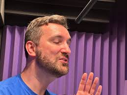 Voiceover by Chris Epperson (@voiceoverbychris) • Facebook