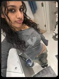 Fit Pics of Simran Kaur