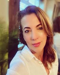 Get Ready to Rise: It is time to stop hiding; Get Ready to Rise!:  Amazon.co.uk: Noel, Sara, Hall, Nikki, Branton, Althea, Murray, Molly,  Grimaldi, Lea, Godbolt, Beth, Linsmeyer, Amy, Concannon, Wendy, Miller,