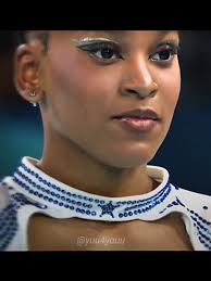 Mary Lou Retton Vs Simone Biles