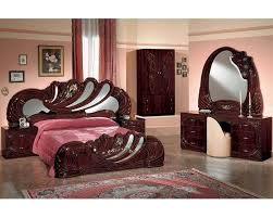 Classic mahogany finish 4 door wardrobe made in italy 44b8418m. Classic Bedroom Set Mahogany Finish Made In Italy 44b8411m