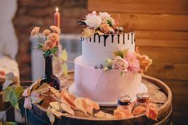 Simple wedding table decorations can make just as much of a statement. 19 Fall Wedding Decorations And Ideas To Design Your Dream Day