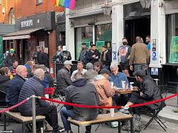 (56) total ratings 56, £18.95 new. Covid England Pub Beer Gardens Salons Non Essential Shops And Gyms Reopen As Lockdown Eases Daily Mail Online