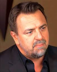 Horia Brenciu, prins pe aeroportul din Londra în mijlocul unor... vezi mai  jos