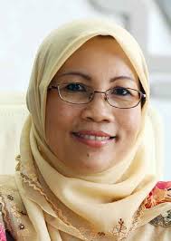 DRIVING TOWARDS THE FUTURE