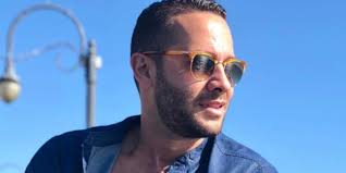 90 Day Fiancé's Jonathan Is Instagram Official With GF