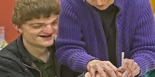 Artist takes ‘dis’ out of disabled