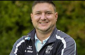 Robert Michnia und Benny Maier übernehmen!! Für die Abteilungsleitung hat  der TSV Mähringen bereits eine Doppelspitze gefunden: Benny Maier und  Robert Michnia haben das Amt übernommen. Michnia ist in der lokalen  Sportwelt