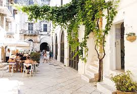 Arguably one of the most romantic spots in the region, a craggy slice of land with several caves that has seen its fair share of invaders throughout history along its limestone cliffs. Polignano A Mare Things That Nobody Will Tell You Me With My Suitcase
