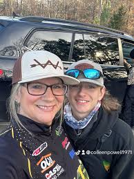 Colleen Vickery's Instagram, Twitter & Facebook