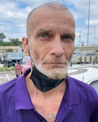 One of three remaining Mississippi escapees is captured in Texas,  authorities say