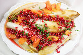 Chicoree Gebraten Mit Blutorange Und Granatapfelkernen Rezept Lebensmittel Essen Vollwerternahrung Rezepte Rezeptideen