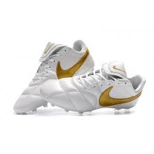 Take over the pitch this season with nike mercurial superfly soccer cleats from soccerpro.com. Pin Em Nike Fotbollsskor