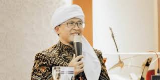 Bertempat di studio inews, mnc tow. Profil Dan Biodata Lengkap Aa Gym Ustadz Kondang Yang Positif Covid 19