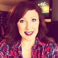 Robyn Whitlock's Instagram, Twitter & Facebook