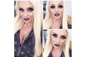 Hier sehen wir sie nicht nur ungeschminkt, sondern diese katzenwäsche geht. Daniela Katzenbergers Vorher Nachher Post Bild 1