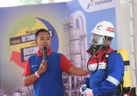 Dengan kata lain, apd merupakan perlengkapan wajib yang harus digunakan saat bekerja. Ini Cara Pertamina Nilai Kecakapan Pekerja Gunakan Alat Pelindung Diri Pertamina
