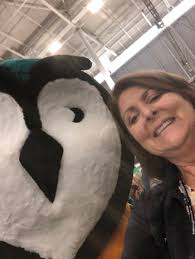 Maureen Holbrook's Instagram, Twitter & Facebook