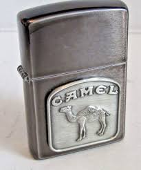 Pin Di Vintage Cigarette Lighters