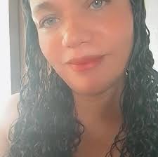 5 XÍCARAS!! O BOLO MAIS FÁCIL DO MUNDO Ingredientes: 1 xícara de farinha de  trigo 1 xícara de fubá 1 xícara de açúcar 1 xícara de leite 1 xícara de  óleo 3