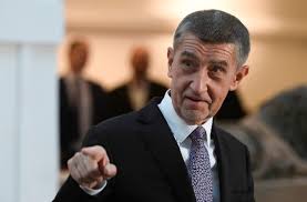 For pm babiš, europe is at a crossroads facing a new challenge in the form of sanctions, immigration, and brexit. Nejvetsi Finta Kariery Andreje Babise Ted Si Vezmu Vase Penize A Vy Se Budete Jen Divat Forum24