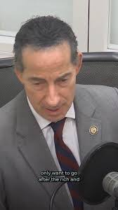 Melba Carr's Instagram, Twitter & Facebook