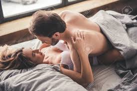 Sex.com is made for adult by bett porn lover like you. Schones Paar Hat Sex Im Bett Zu Hause Lizenzfreie Fotos Bilder Und Stock Fotografie Image 73144893