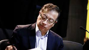 Gustavo petro denuncia amenazas de muerte y solicita investigación. Gustavo Petro From Rebel To Colombia S Next President