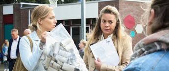 Pieter konijn op de vlucht De Luizenmoeder Sat 1 Adaptiert Niederlandischen Comedy Hit