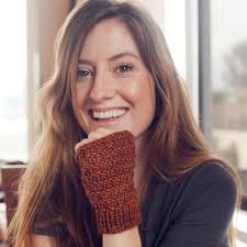 Laura Copeland's Instagram, Twitter & Facebook