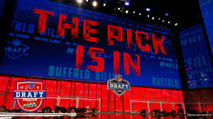 Apr 30, 2021 · the rams seem poised to trade back on day 2 and landing creed humphrey after doing so would be a home run. Trading Up Or Trading Back How Nfl Gms Decide To Make Draft Day Trades