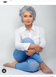 أحمد السقا، أمير كرارة، مي عمر، دياب، ادوارد، فردوس عبدالحميد، نجلاء بدر. Ù‡Ù† ØªØ²ÙˆØ¬Øª 7 Ù…Ø±Ø§Øª Ù„Ù‚Ø·Ø§Øª Ù…Ù† Ø­ÙŠØ§Ø© Ø³ÙˆØ³Ù† Ø¨Ø¯Ø± Ø§Ù„Ø¹Ø§Ø·ÙÙŠØ© ÙÙŠØ¯ÙŠÙˆ