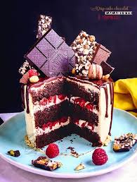 Drip Cake Chocolat Framboise Et Cacahuete Cake Chocolat Recette Cake Design Chocolat Framboise